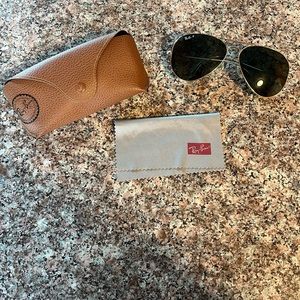 Ray Ban polarized aviator classic sunglasses